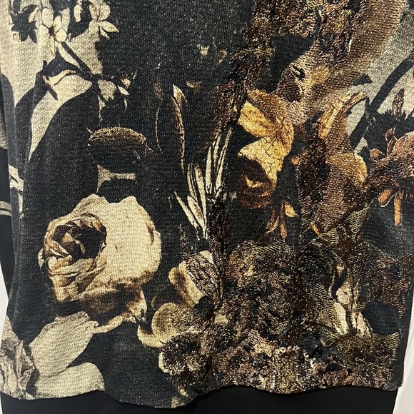 Sweater - Picture 3 of 4